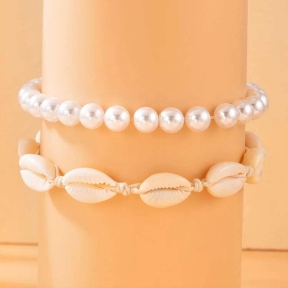 White Puka Shell Anklet accented with Pearl Anklet - Picture 3 of 6